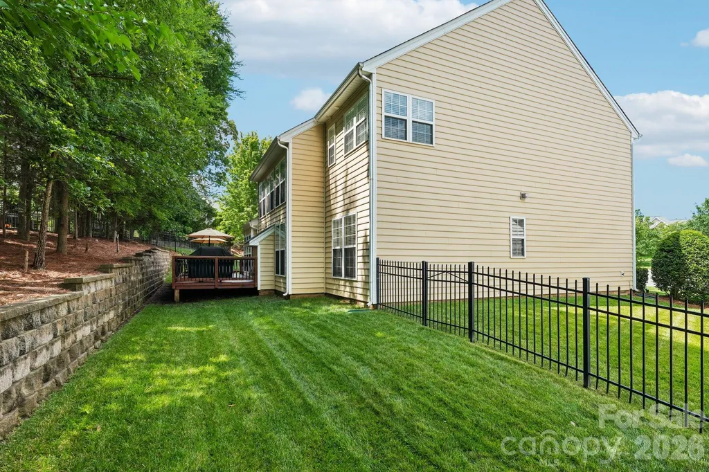 7809 Pinecroft Court Harrisburg NC 28075
