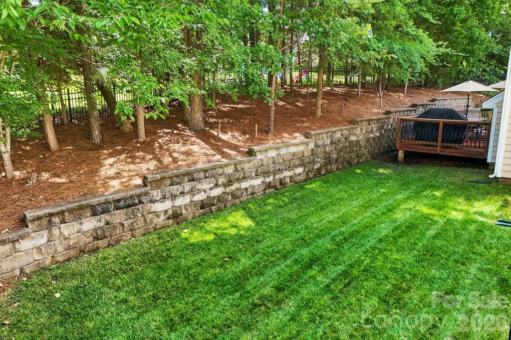 7809 Pinecroft Court Harrisburg NC 28075