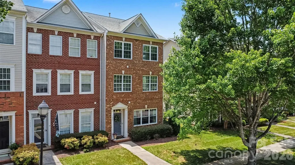 7051 Brighton Park Drive Charlotte NC 28227