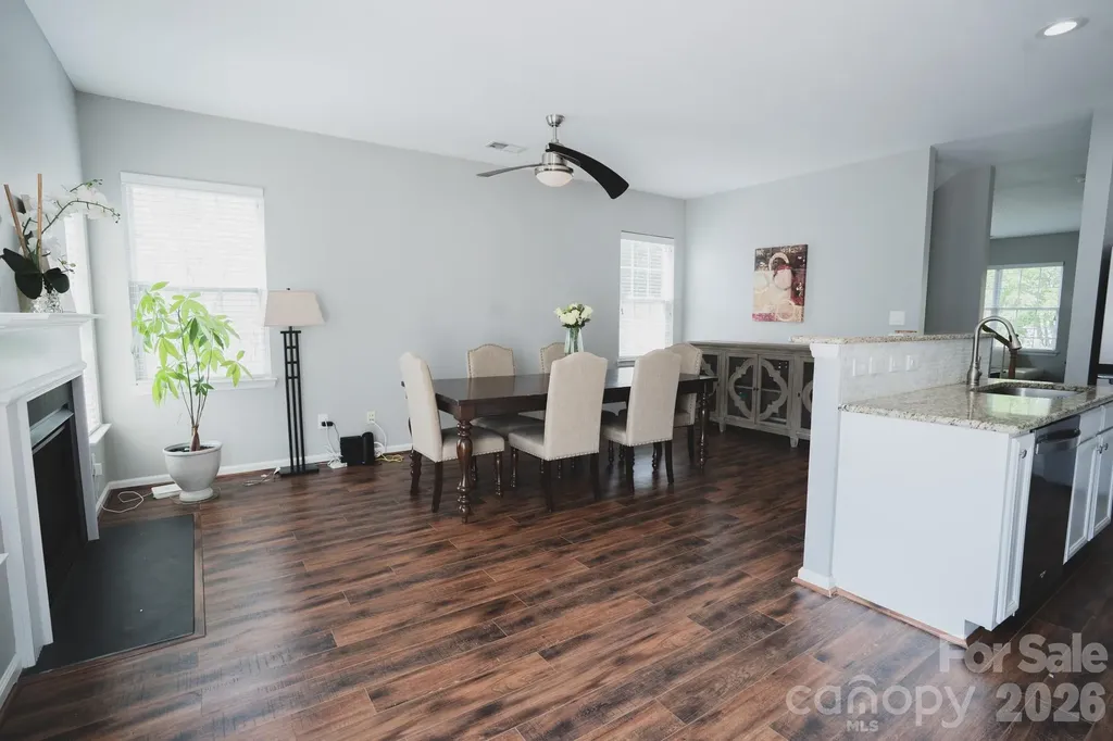 7051 Brighton Park Drive Charlotte NC 28227