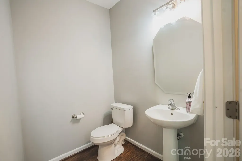 7051 Brighton Park Drive Charlotte NC 28227