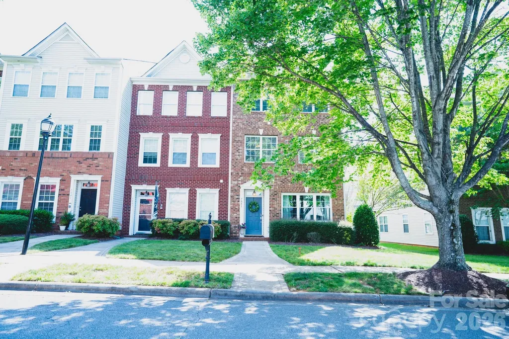 7051 Brighton Park Drive Charlotte NC 28227