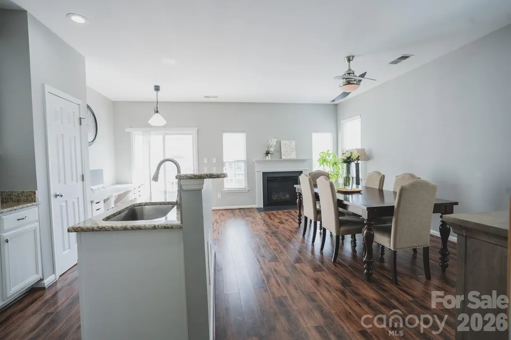7051 Brighton Park Drive Charlotte NC 28227