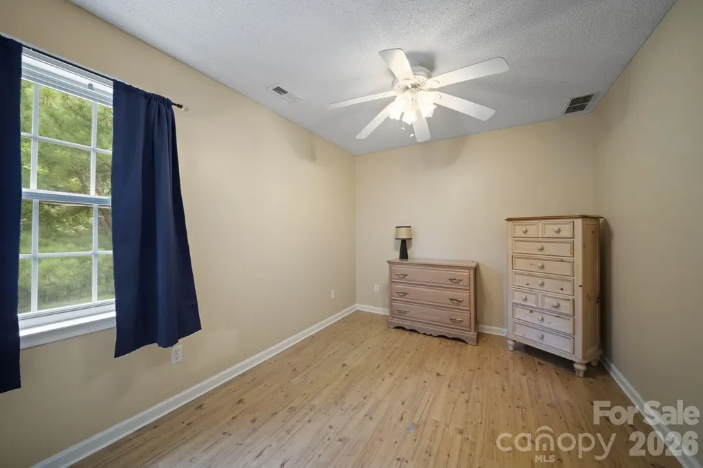 1040 Thorncrest Drive Fletcher NC 28732