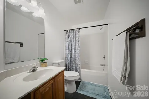 1040 Thorncrest Drive Fletcher NC 28732