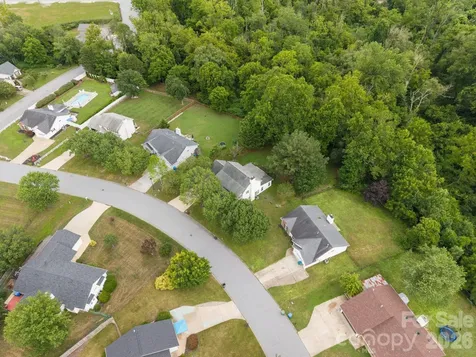 1040 Thorncrest Drive Fletcher NC 28732