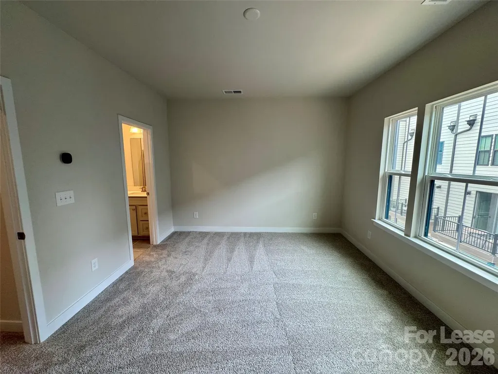5021 Chinook Lane Charlotte NC 28217