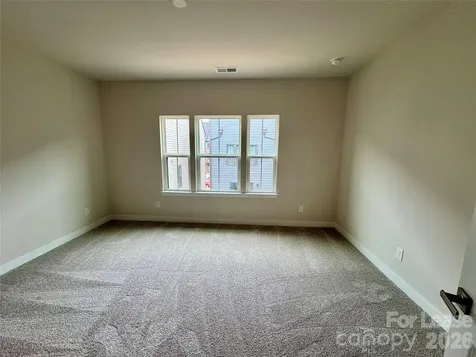 5021 Chinook Lane Charlotte NC 28217
