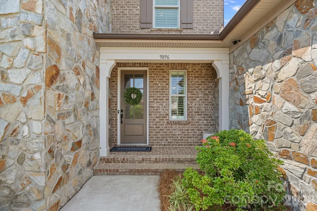 9896 Manor View Drive NW Concord NC 28027