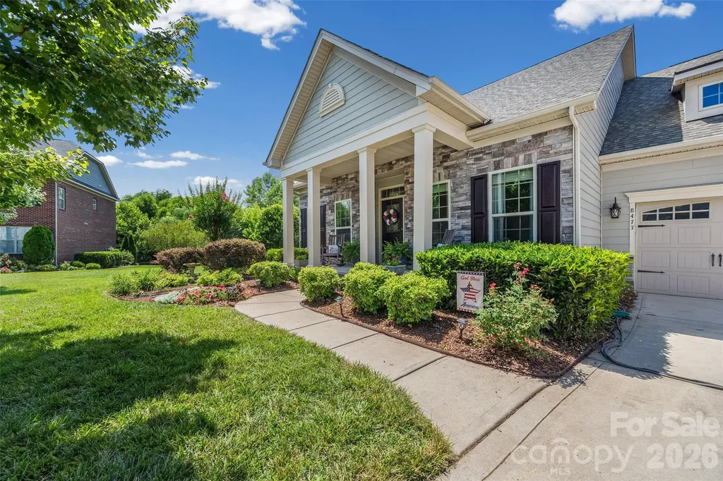 8477 Whitworth Avenue Harrisburg NC 28075