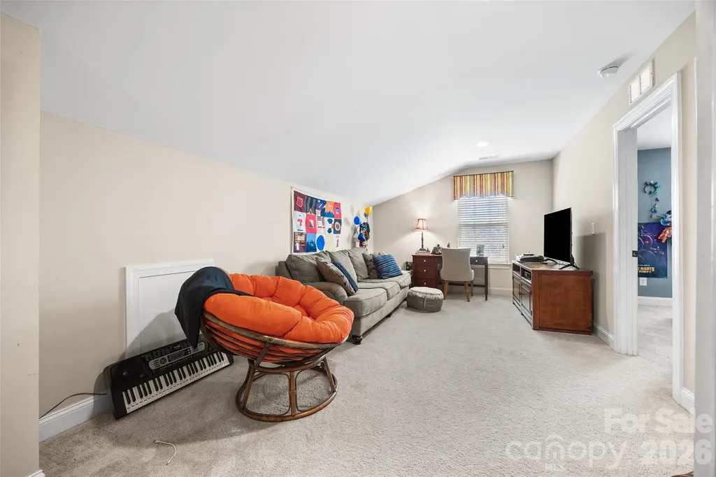 8477 Whitworth Avenue Harrisburg NC 28075