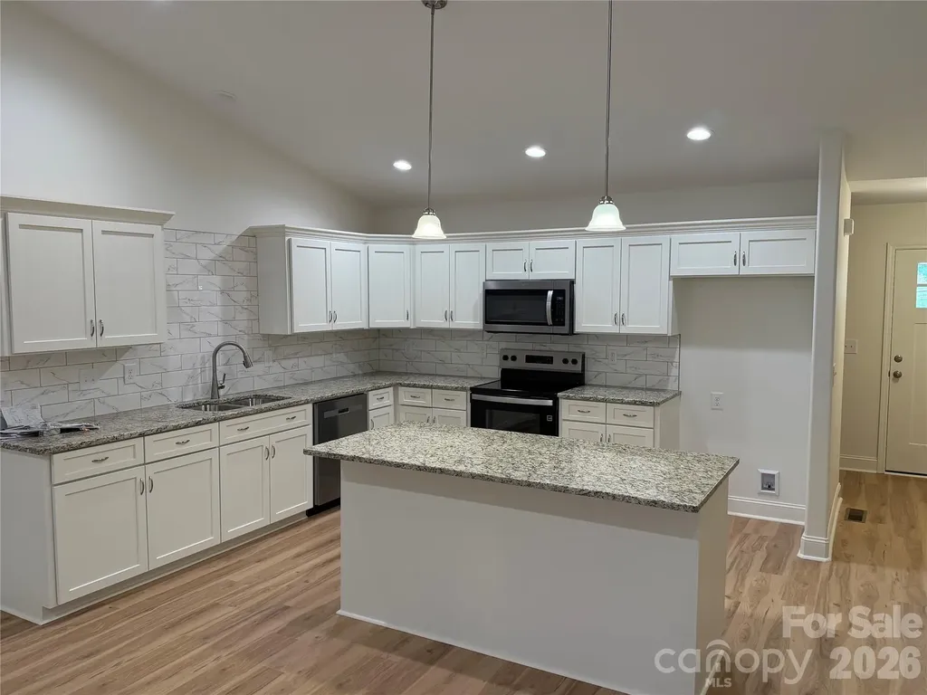 302 E Boyd Street Maiden NC 28650