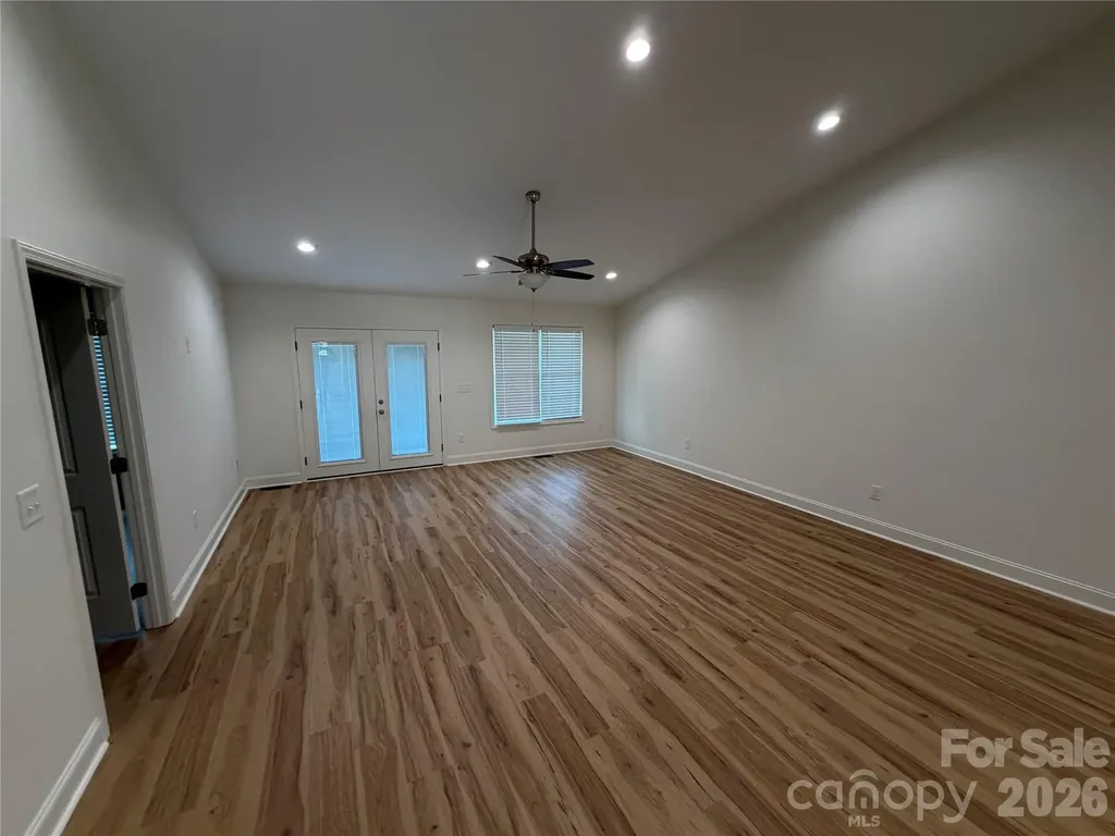 302 E Boyd Street Maiden NC 28650