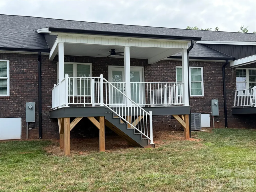 302 E Boyd Street Maiden NC 28650