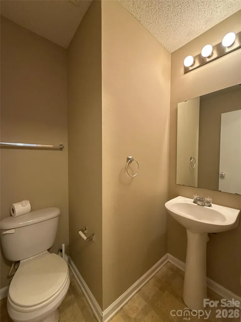 2043 Dunsmore Lane Waxhaw NC 28173