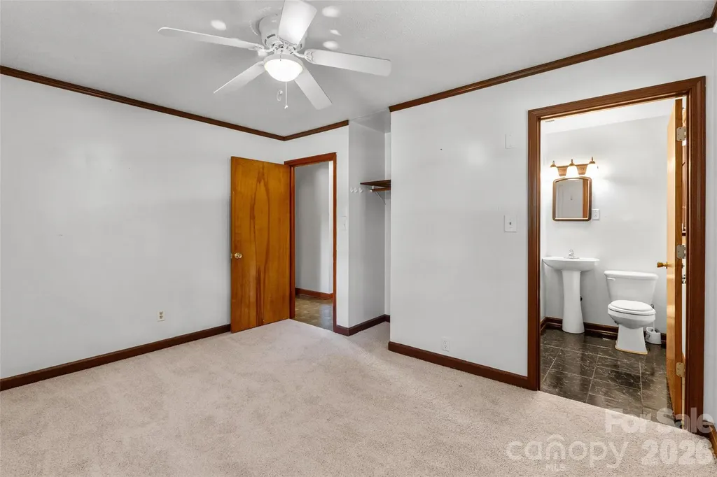 382 Wildwood Circle Taylorsville NC 28681