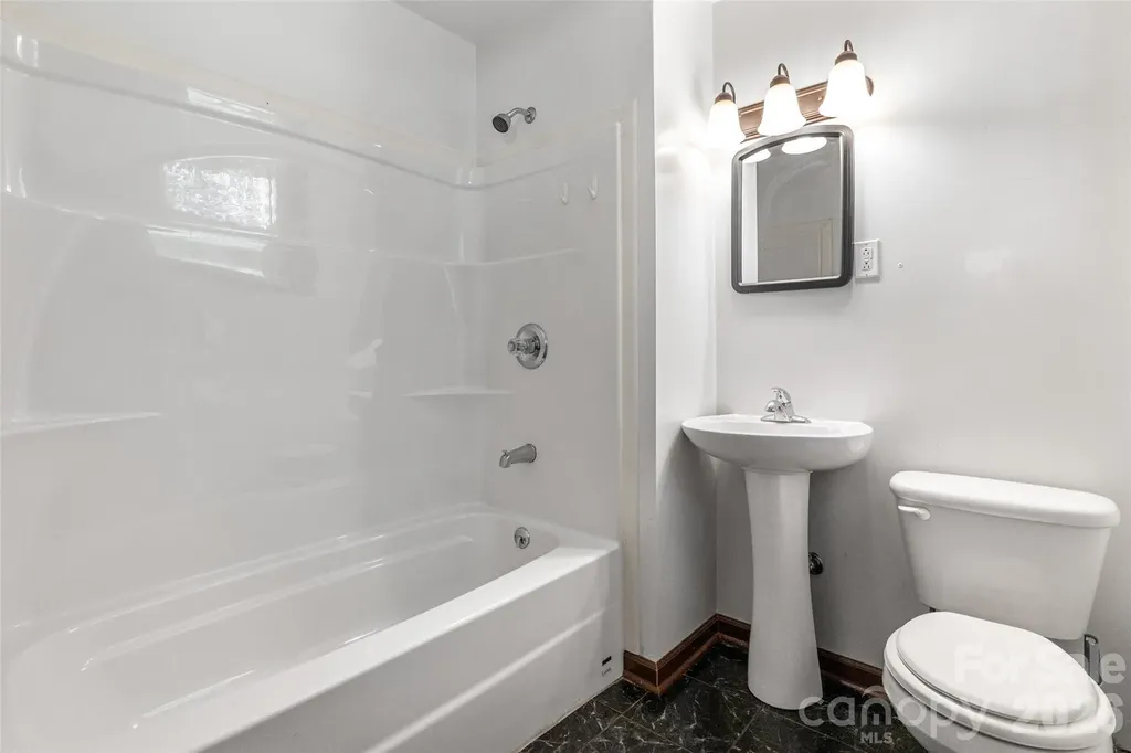 382 Wildwood Circle Taylorsville NC 28681