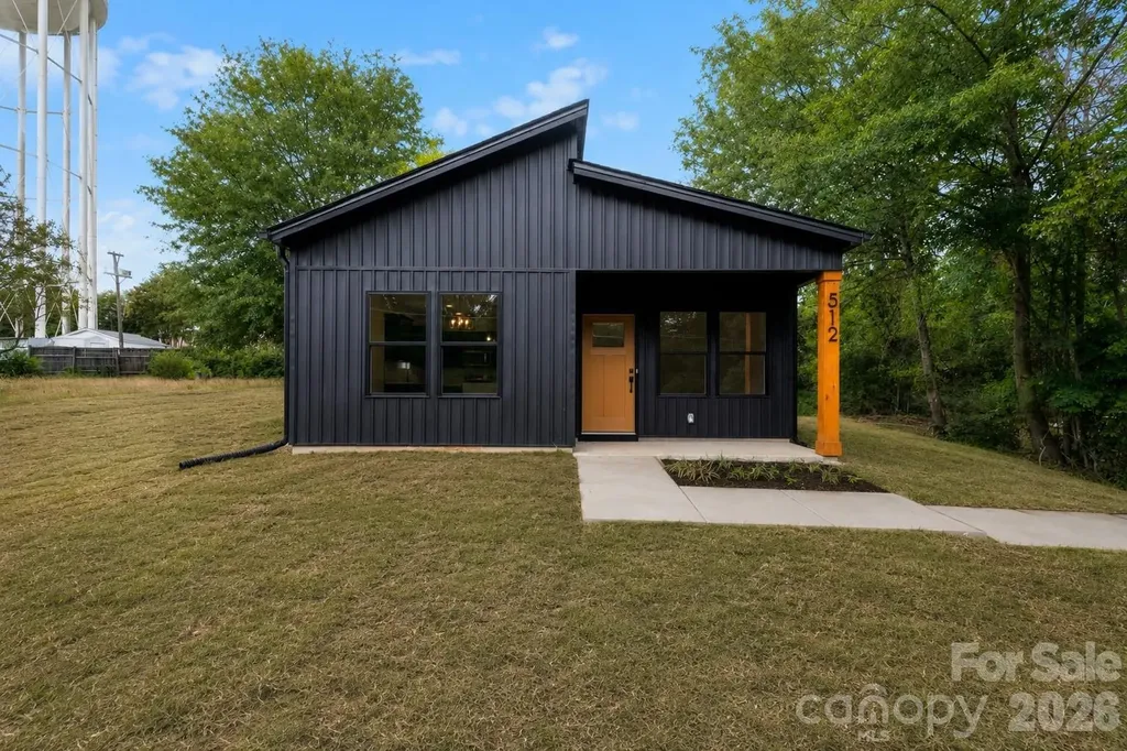 512 28th Street SW Hickory NC 28602