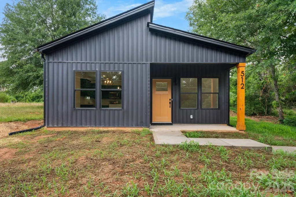 512 28th Street SW Hickory NC 28602