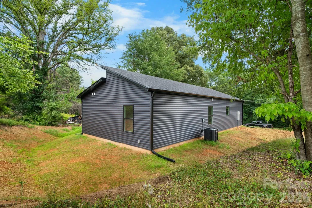 512 28th Street SW Hickory NC 28602