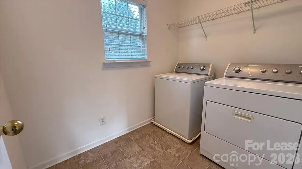 17507 Westmill Lane Charlotte NC 28277