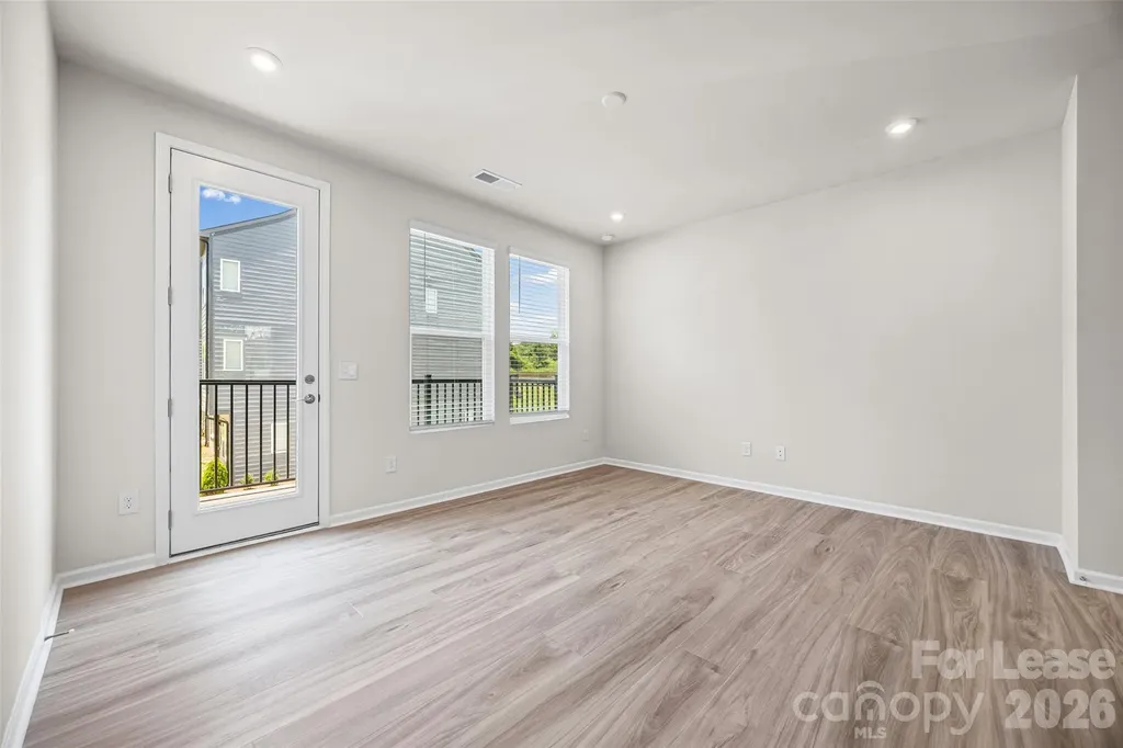 5640 Kingspan Drive Charlotte NC 28217