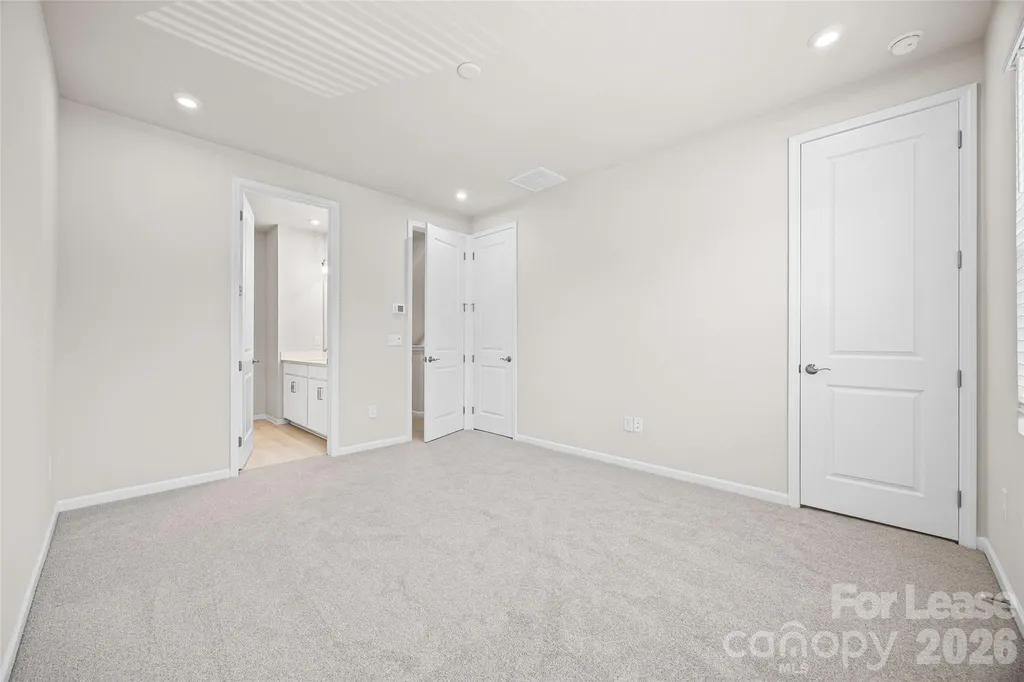 5640 Kingspan Drive Charlotte NC 28217