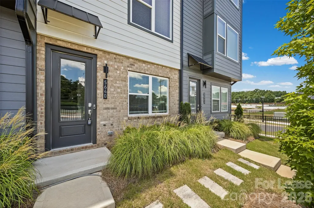 5640 Kingspan Drive Charlotte NC 28217