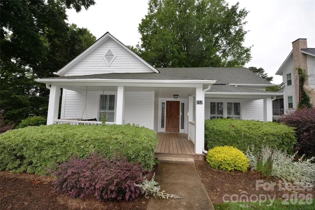 252 South Street Davidson NC 28036