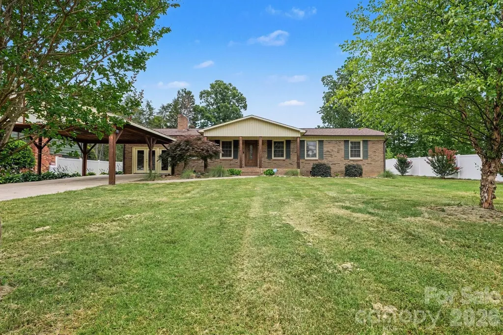 1138 Graham Street Claremont NC 28610