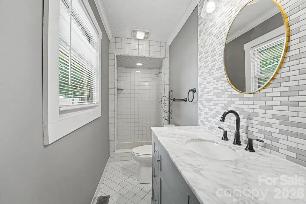 1138 Graham Street Claremont NC 28610