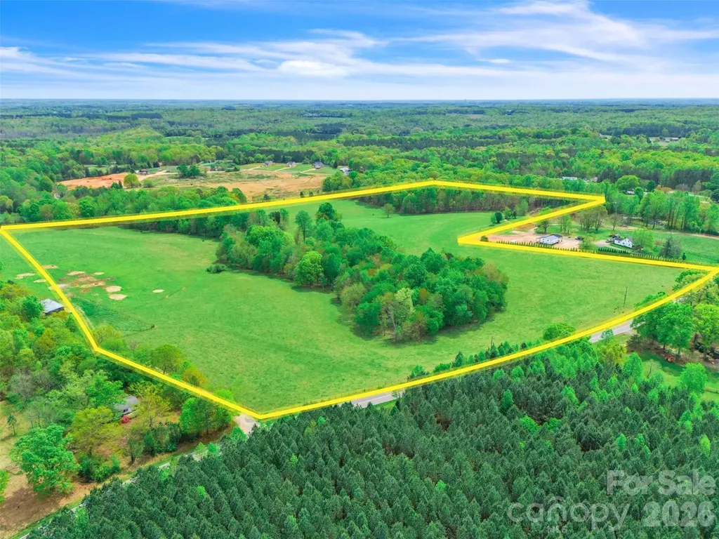 1376 Lowrance Road Catawba NC 28609