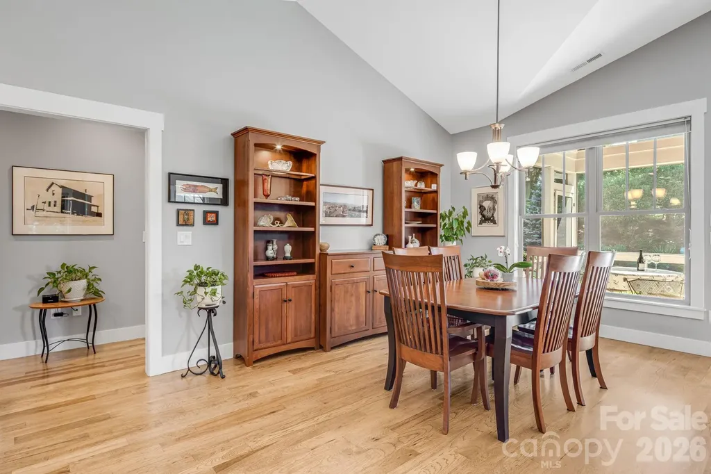 60 Barnrock Drive Mills River NC 28759