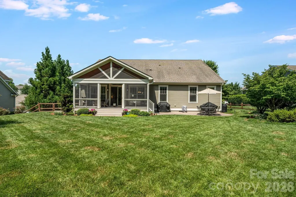 60 Barnrock Drive Mills River NC 28759