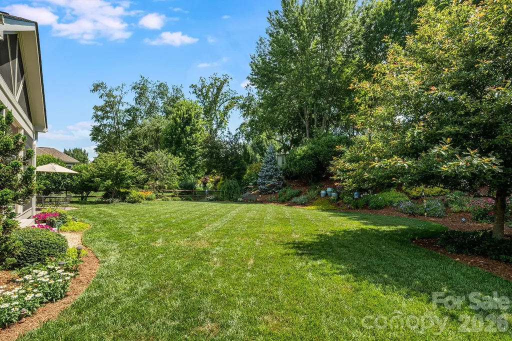 60 Barnrock Drive Mills River NC 28759