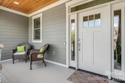 60 Barnrock Drive Mills River NC 28759