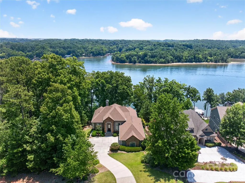 3225 Lake Pointe Drive Belmont NC 28012