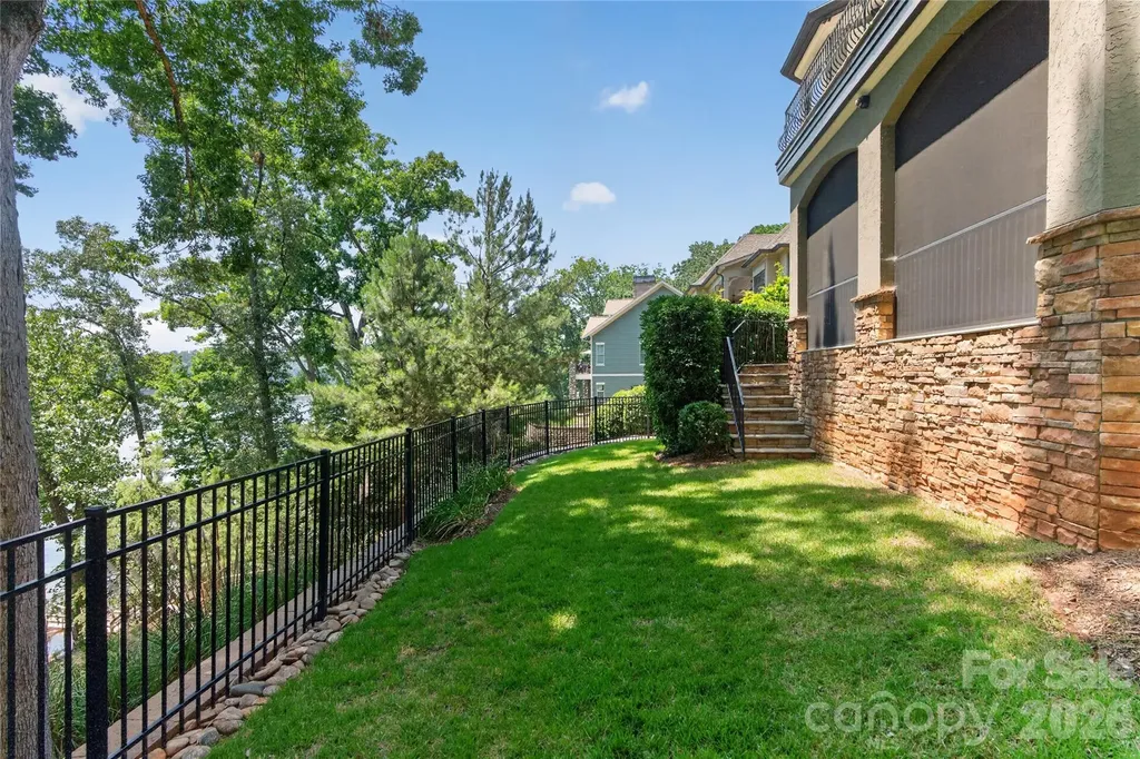 3225 Lake Pointe Drive Belmont NC 28012