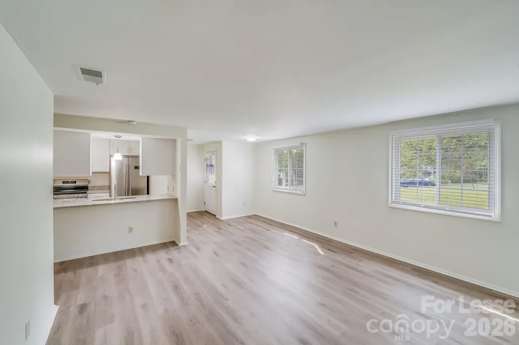 5001 Forest Mountain Court Charlotte NC 28227