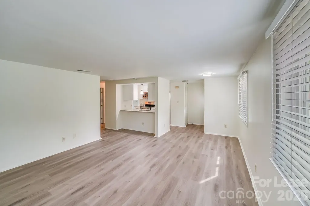 5001 Forest Mountain Court Charlotte NC 28227
