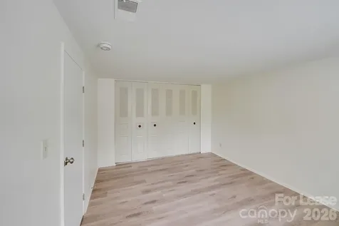 5001 Forest Mountain Court Charlotte NC 28227
