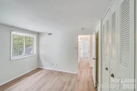 5001 Forest Mountain Court Charlotte NC 28227
