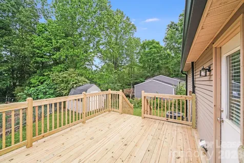 5001 Forest Mountain Court Charlotte NC 28227