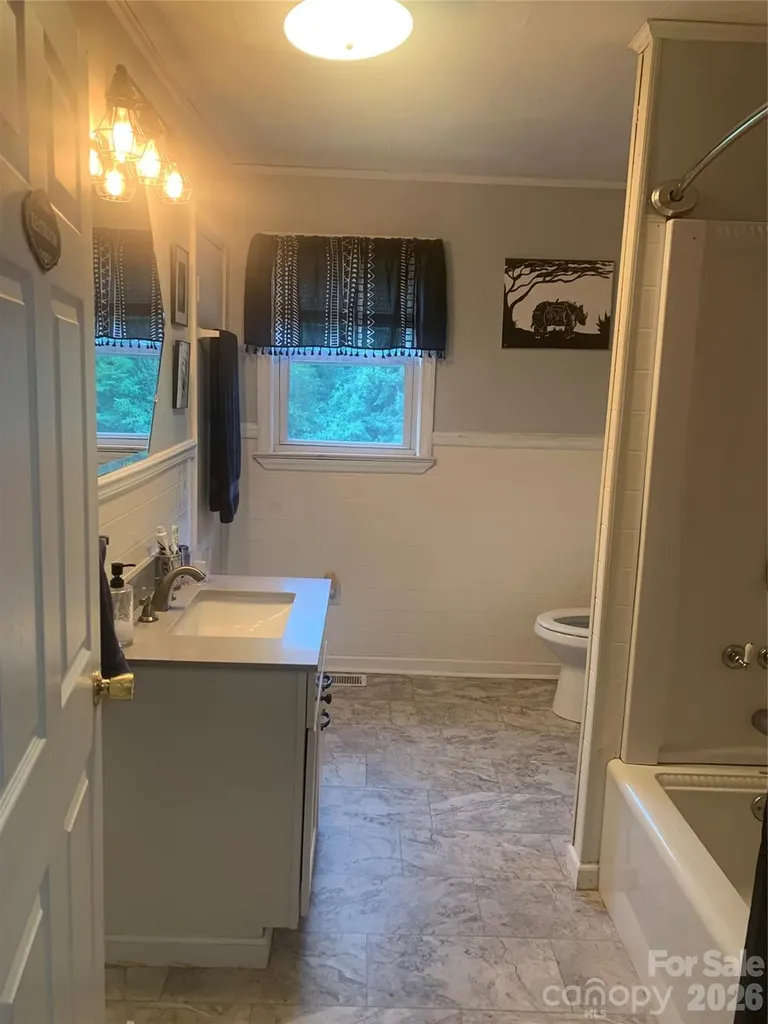 3300 Sheely Road Lenoir NC 28645