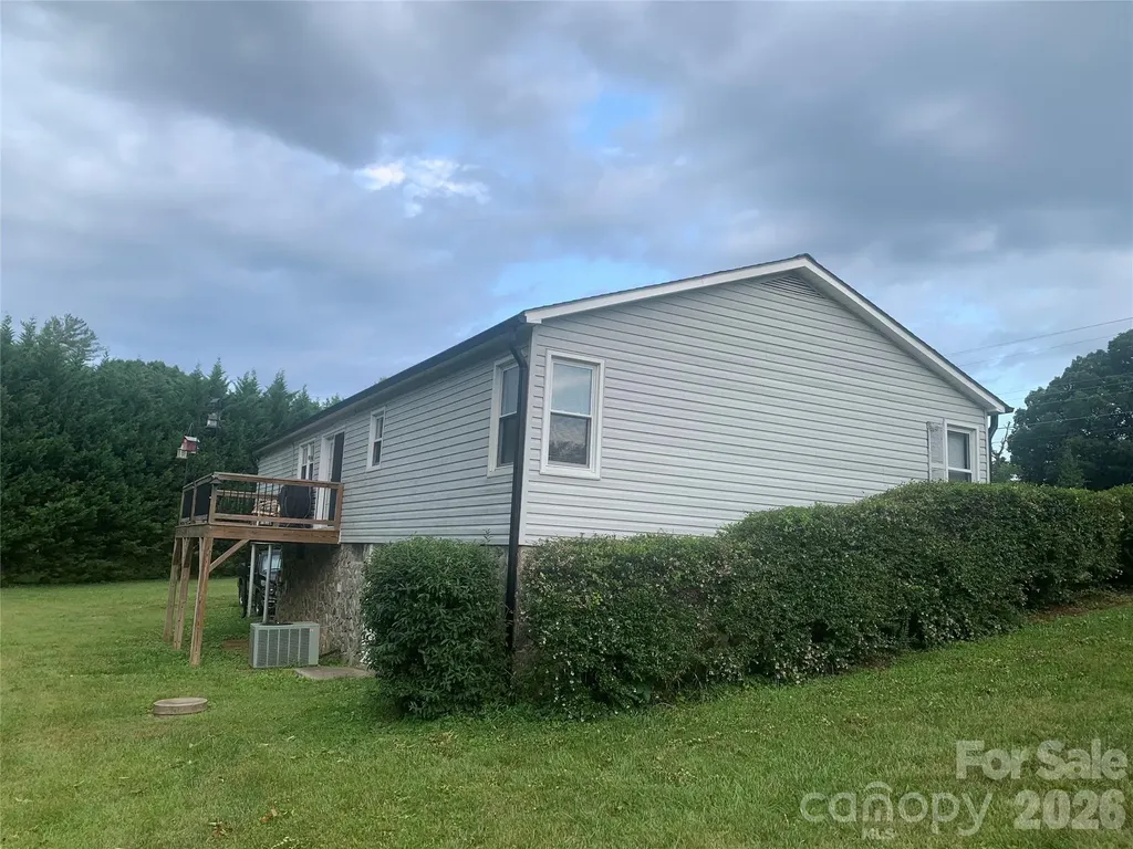 3300 Sheely Road Lenoir NC 28645