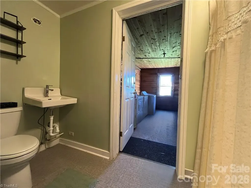 820 Suncrest Orchard Road North Wilkesboro NC 28659