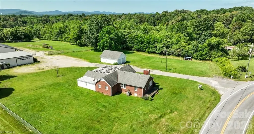 820 Suncrest Orchard Road North Wilkesboro NC 28659