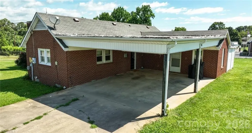 820 Suncrest Orchard Road North Wilkesboro NC 28659