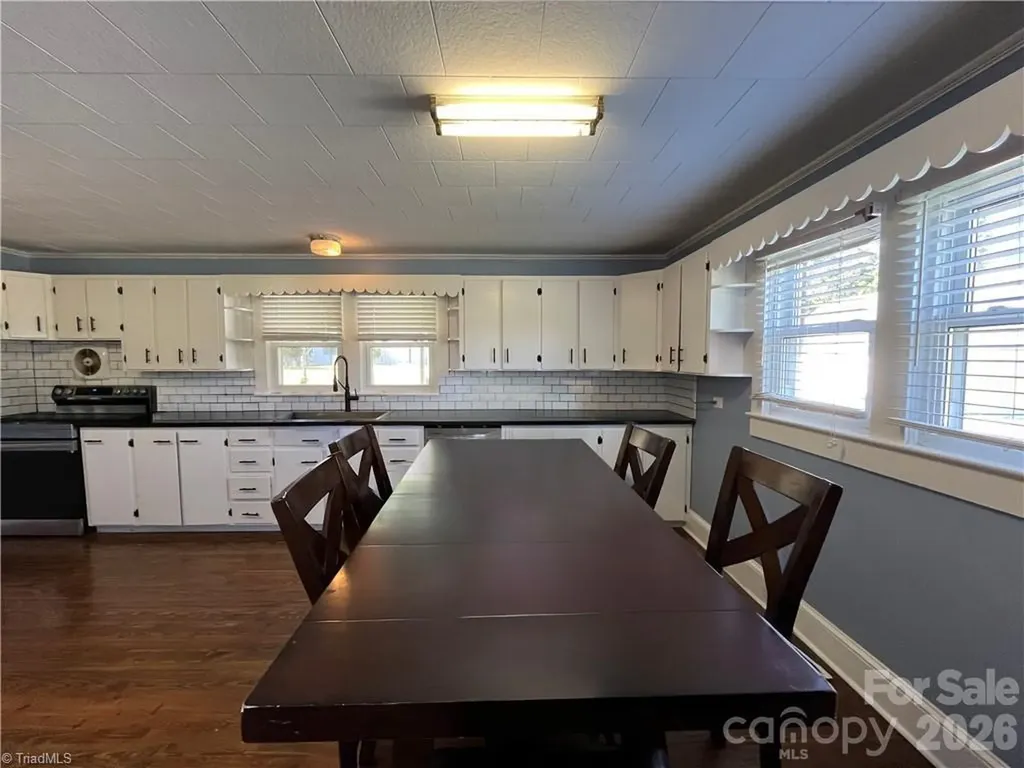 820 Suncrest Orchard Road North Wilkesboro NC 28659