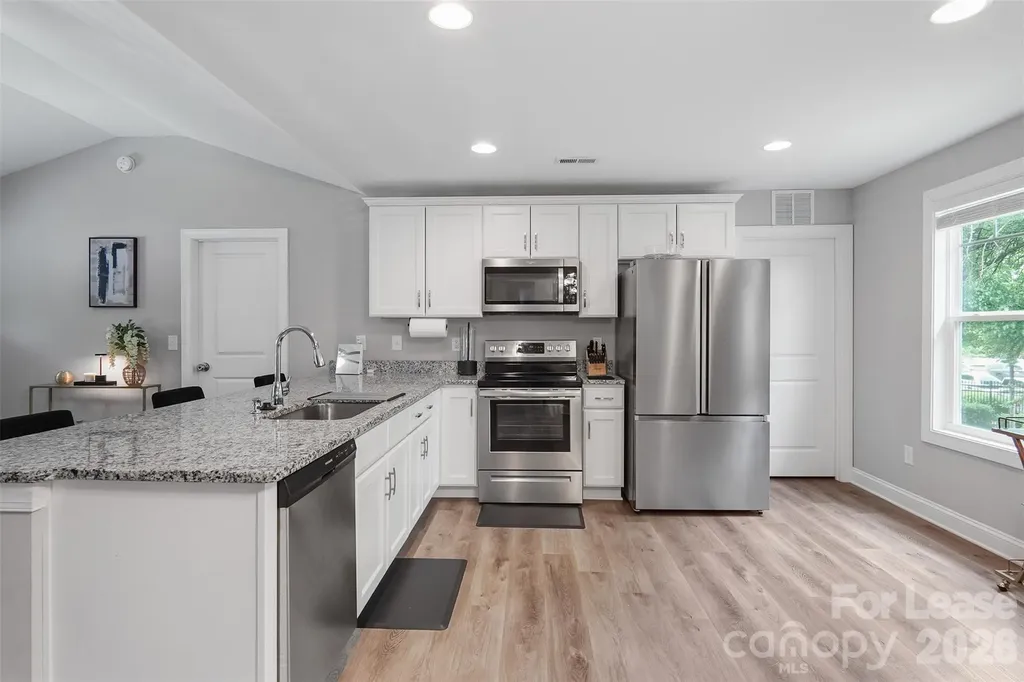 2675 Elmin Street Charlotte NC 28208